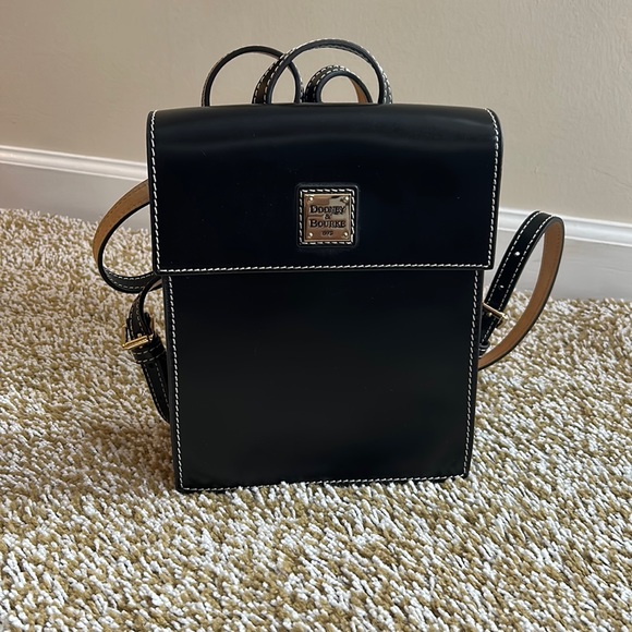 Dooney and bourke main image 9